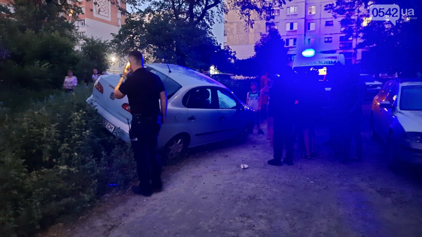 У Сумах автівка збила двох пенсіонерів, фото-2