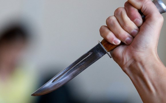 На Сумщині засуджено чоловіка, який 24 роки знущався над матір'ю