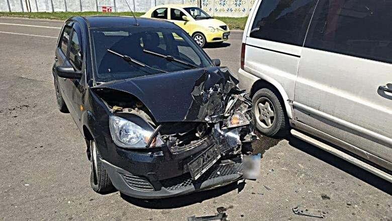 Внаслідок ДТП на вулиці Леваневського троє травмованих, у тому числі двоє малолітніх дітей