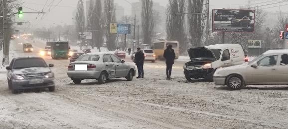 На Харківській сталася ДТП