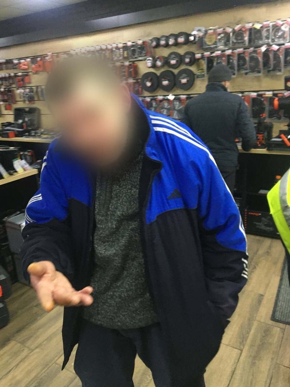 У Сумах затримали крадія, який знаходився у розшуку