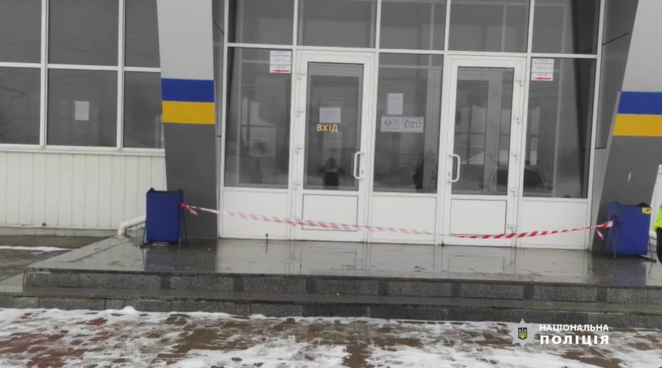 П’яний чоловік «замінував» кілька вокзалів на Сумщині