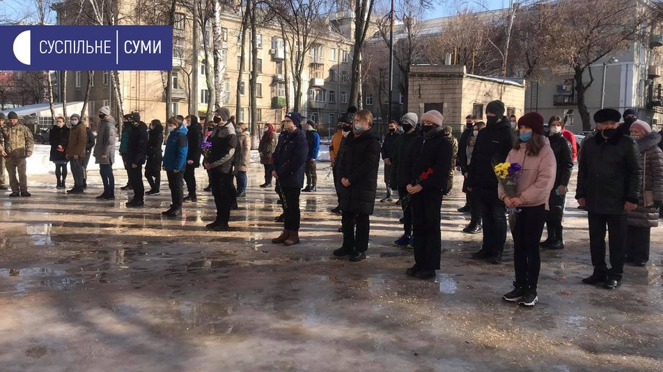 У Сумах у школі №18 встановили пам'ятну дошку Артуру Абрамітову, який загинув на сході, фото-3