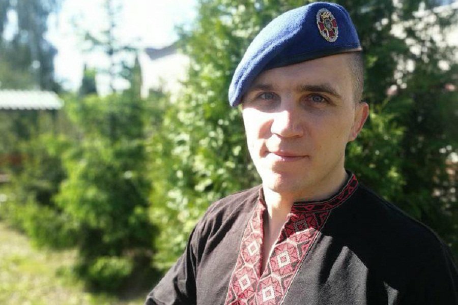 Нацгвардійці на Сході змінили військовий одяг на вишиванки!, фото-9