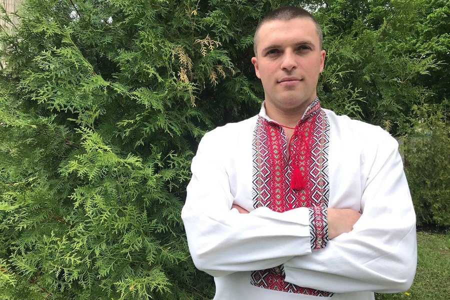 Нацгвардійці на Сході змінили військовий одяг на вишиванки!