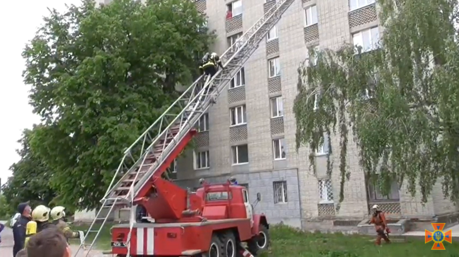 У гуртожитку у Сумах сталася пожежа