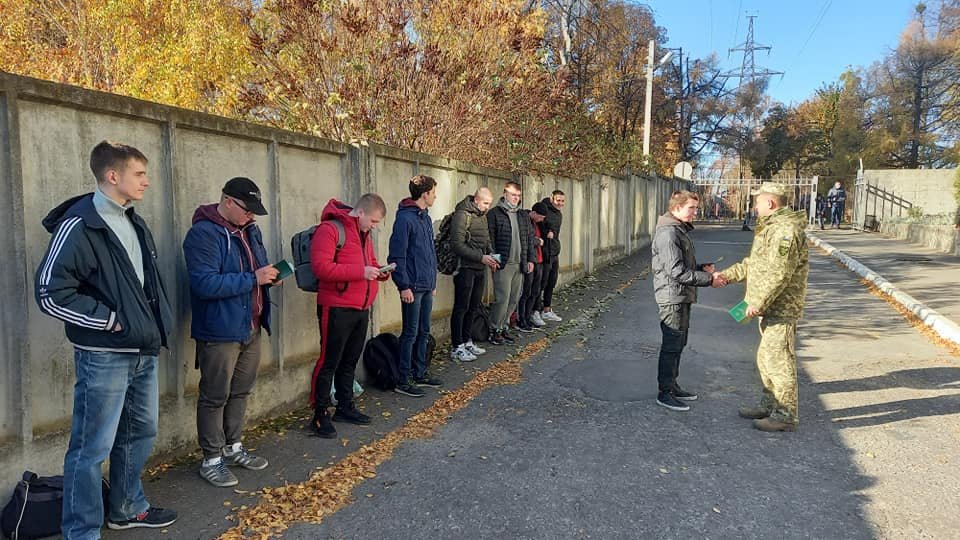 Лише 9 сумчан відправилися для проходження строкової військової служби в ЗСУ