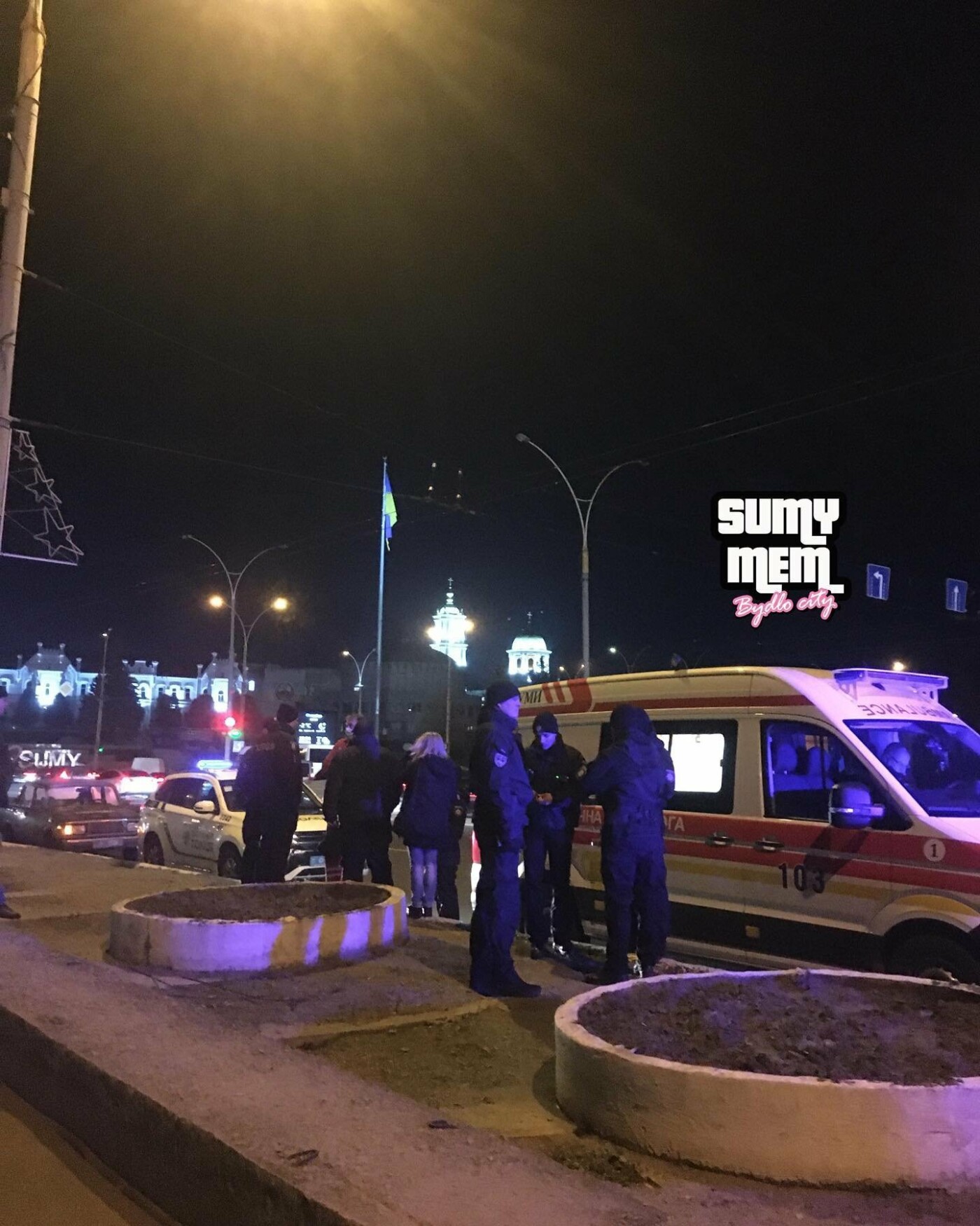  У Сумах врятували чоловіка, який хотів зістрибнути з мосту