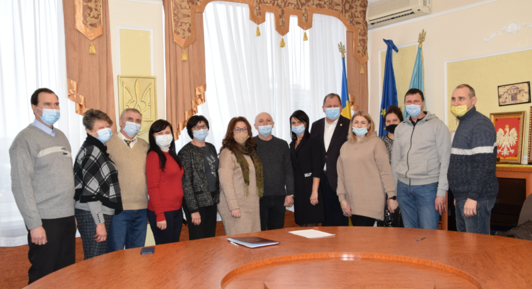 У Сумах уклали договори з патронатними вихователями