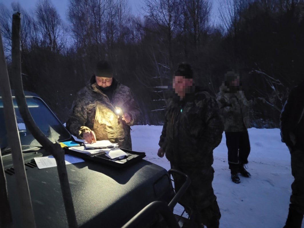 Держекоінспекція: на Сумщині низький рівень кисню у водоймі спровокував масове браконьєрство