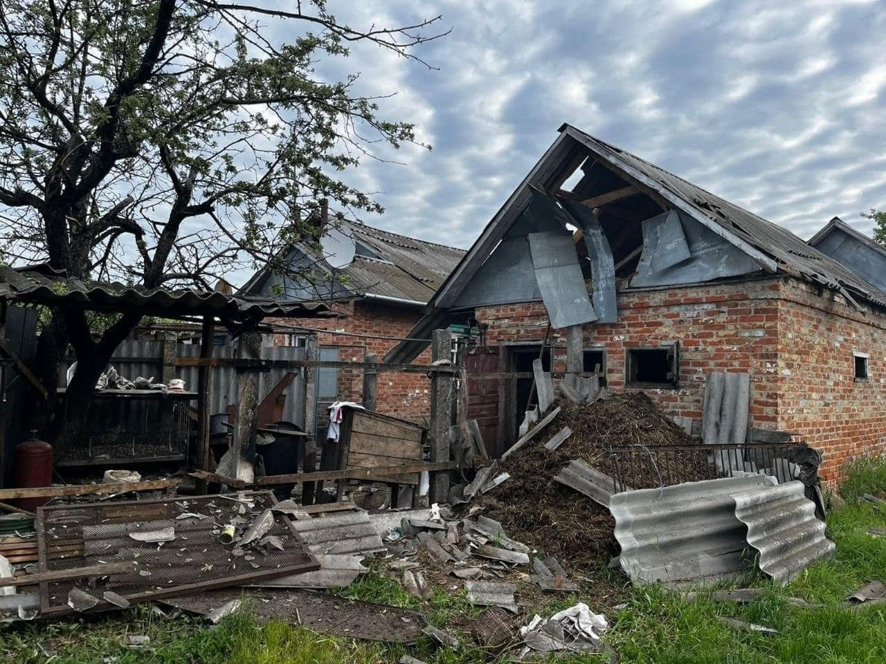 Ракетний удар по житлових будинках смт Краснопілля на Сумщині – розпочато кримінальне провадження 