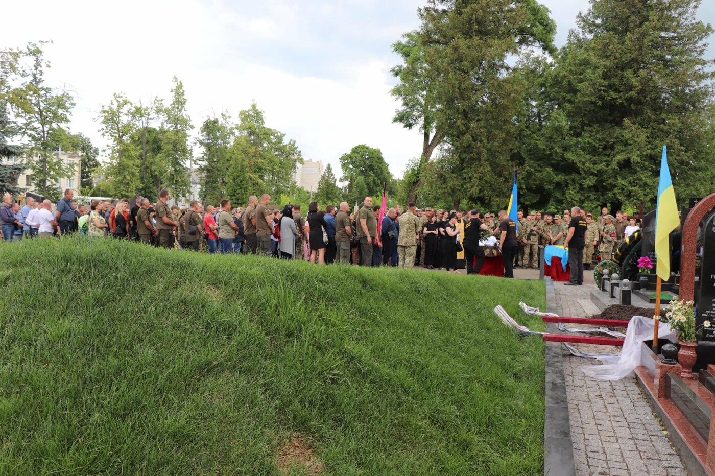 У Сумах поховали двох захисників України