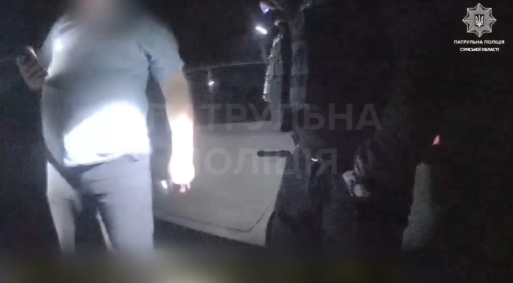 У Сумах зупинили п'яного водія, який ледь розмовляв та тримався на ногах