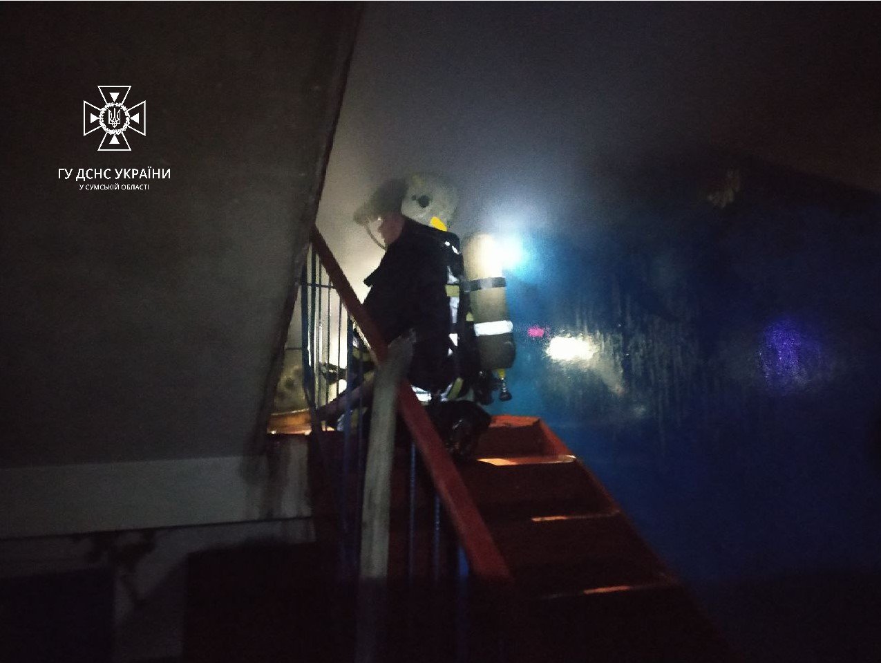 У Кролевці в п’ятиповерхівці горіла квартира: постраждалий в лікарні