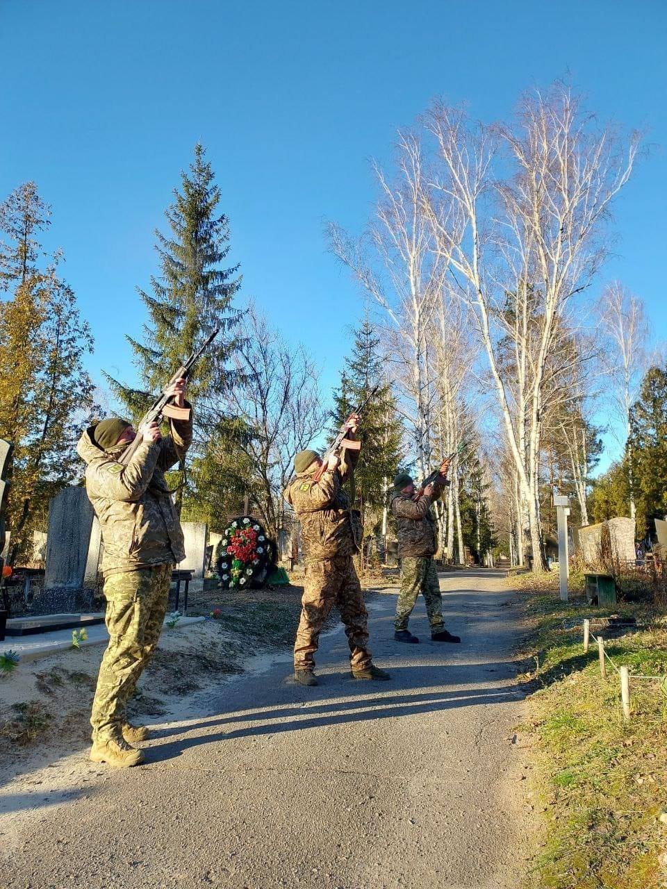 Вчора Суми попрощалися з мужнім воїном Андрієм Полешком, який загинув у полоні