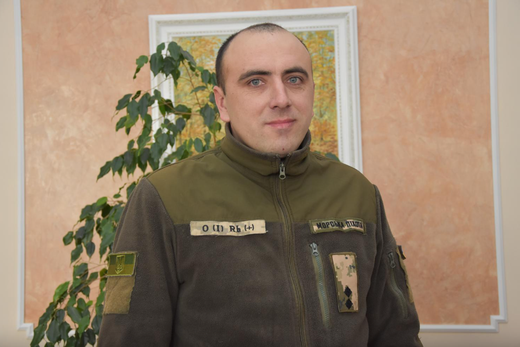 Відзнаку Сумської обласної ради «За заслуги перед Сумщиною» ІІІ ступеня отримав військовослужбовець ЗСУ Олег Проценко