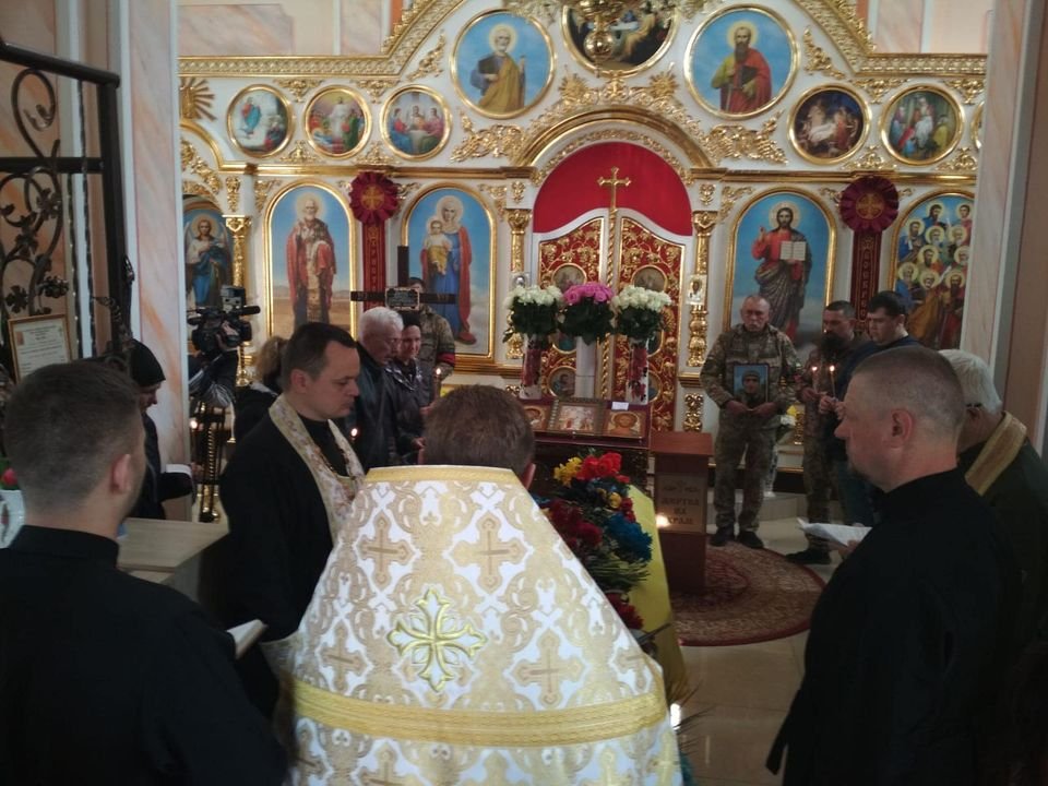 У Сумах в останню путь  провели Захисника України Валерія Бубнова