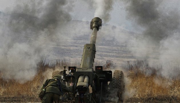 Рашисти із артилерії ударили по цивільних будинках жителів прикордоння Сумщини