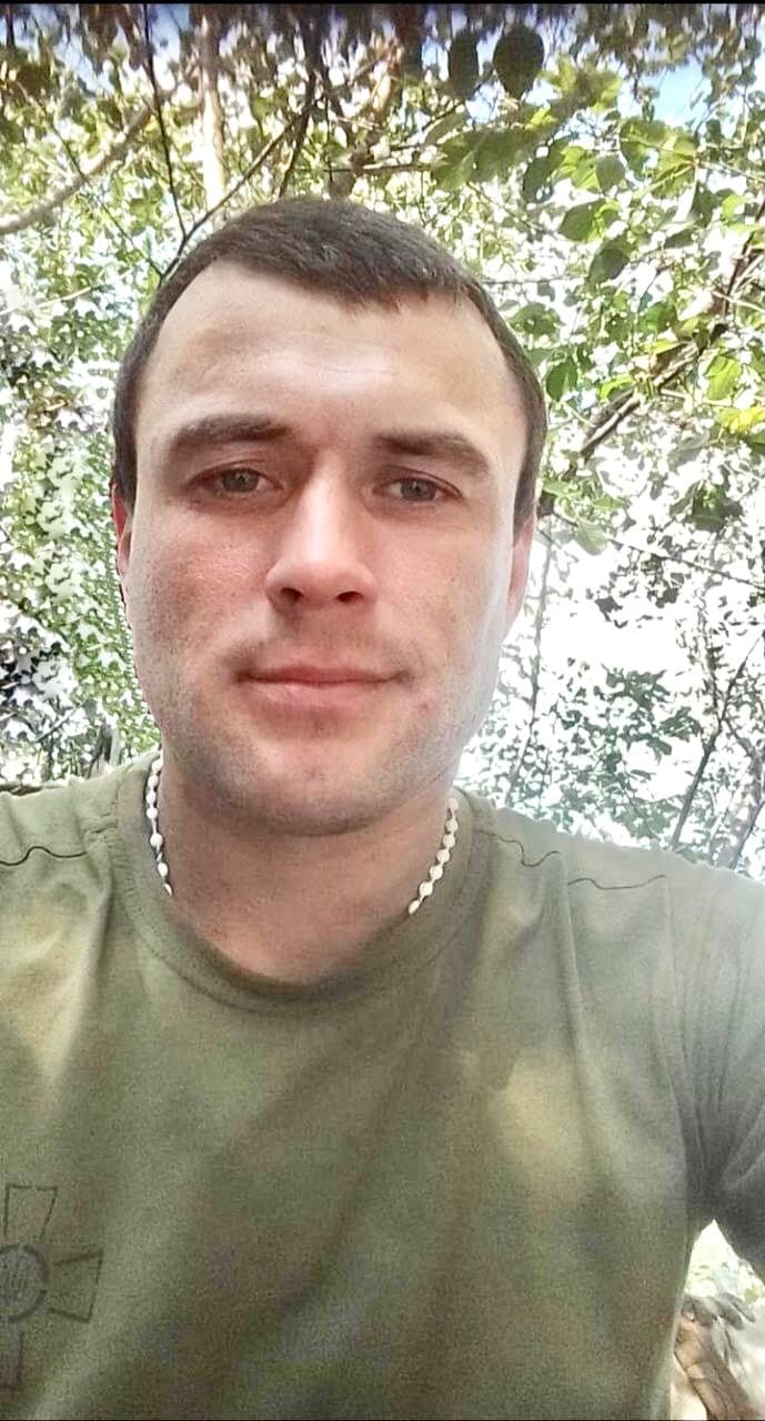 На війні віддав своє життя 27-річний захисник Максим Іванчик із Кролевеччини 