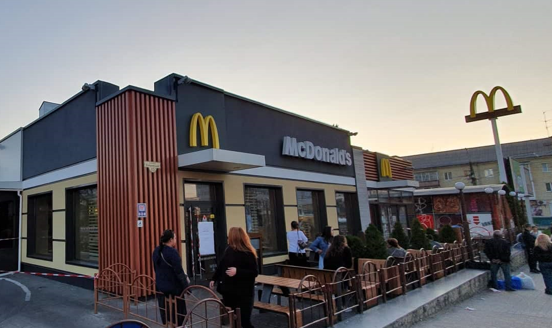 McDonalds у Сумах не може відкритися через велику кількість тривог