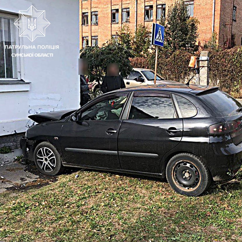 У Сумах на перехресті Маґістратської та Данили Галицького сталася ДТП: постраждала водійка