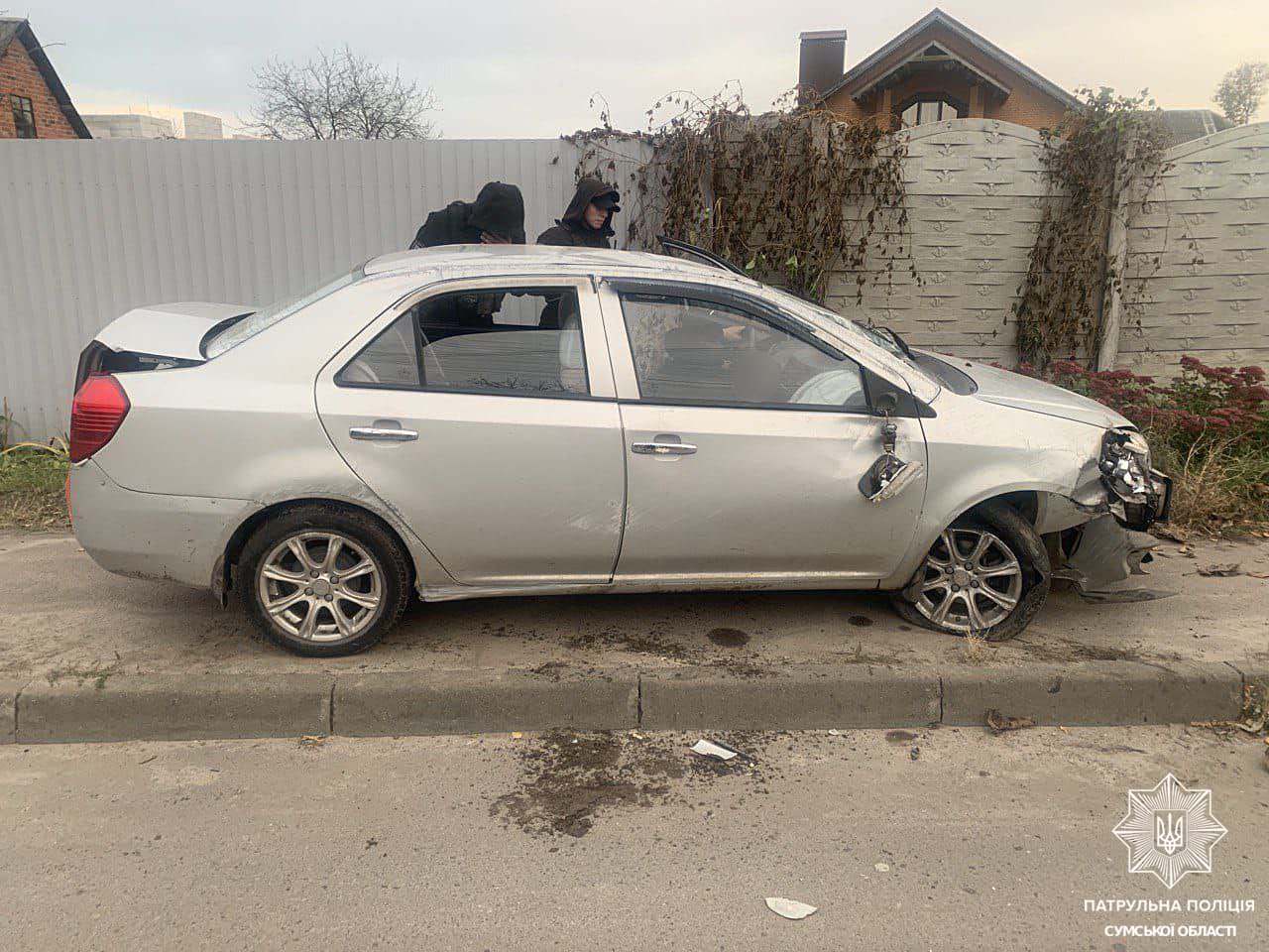 У Сумах п’яний водій перекинувся на автівці