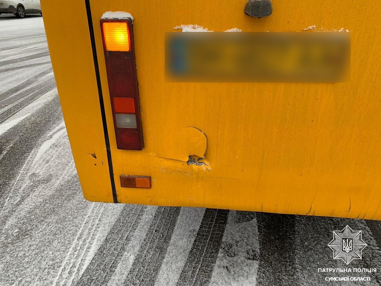 У Сумах п’яний водій на ВАЗ врізався в маршрутку 