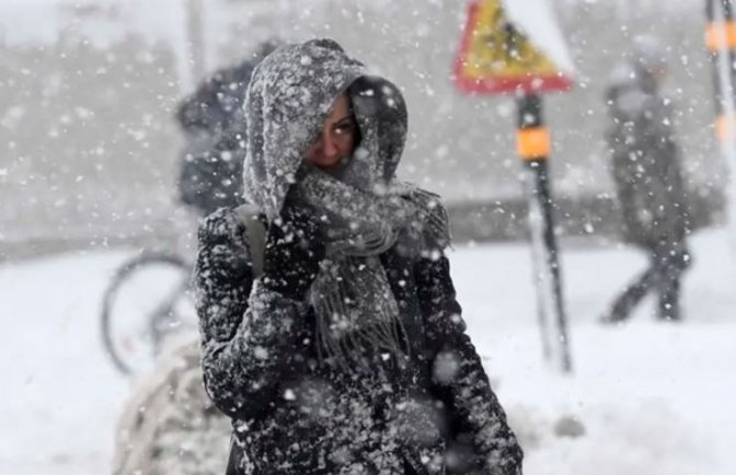 У Сумах прогнозують сніг, сильний вітер та ожеледицю