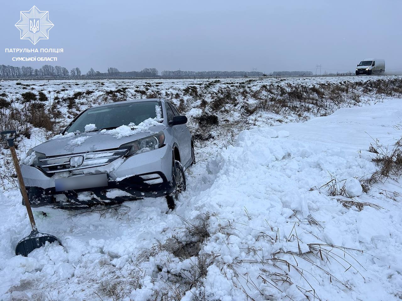 На автодорозі Суми-Путивль-Глухів водійка на Honda злетіла в кювет