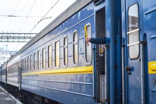 У Сумському районі ще одна залізнична каса припиняє роботу