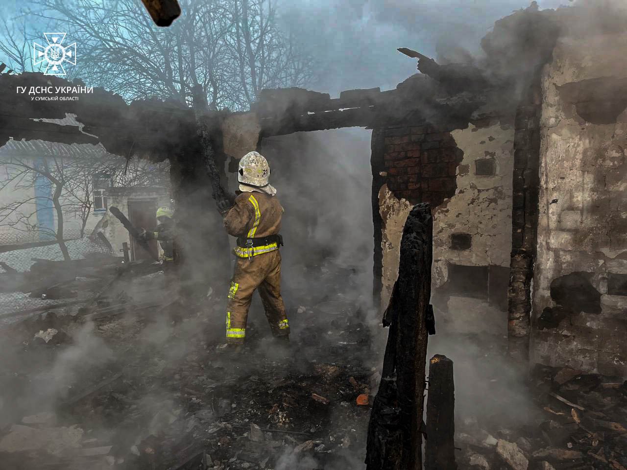 За минулу добу на Сумщині вогнеборці двічі ліквідовували загоряння господарчих споруд 