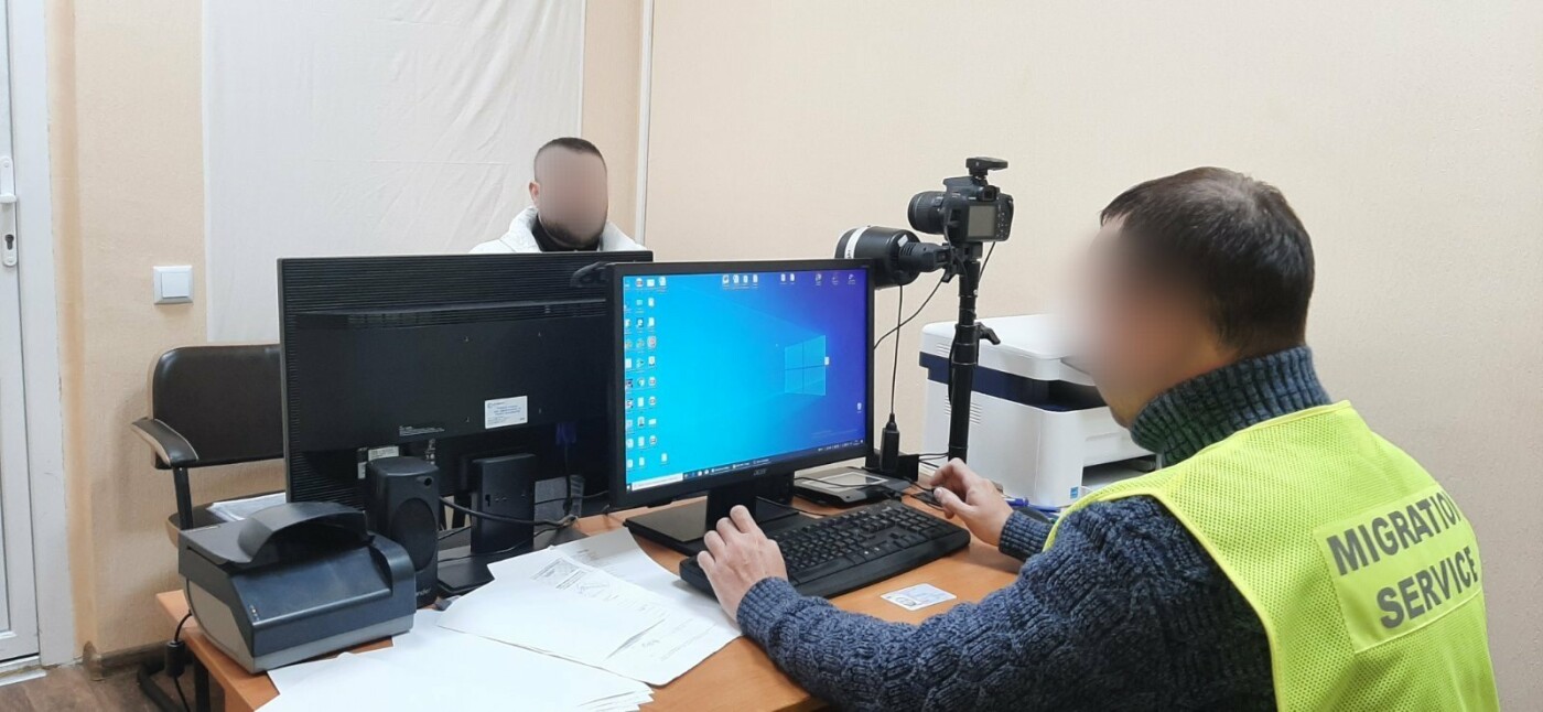За добу список порушників міграційного законодавства на Сумщині поповнили ще четверо іноземців