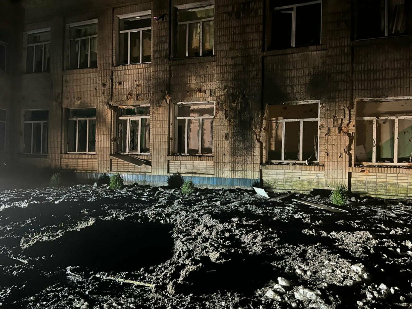 Подробиці обстрілу Краснопілля на Сумщині 19 грудня: поранено сторожа Центру дитячої творчості