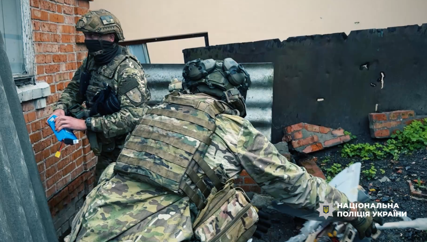 Ворожий БпЛА впав на приватне подвір’я у Сумах та не вибухнув, фото-1